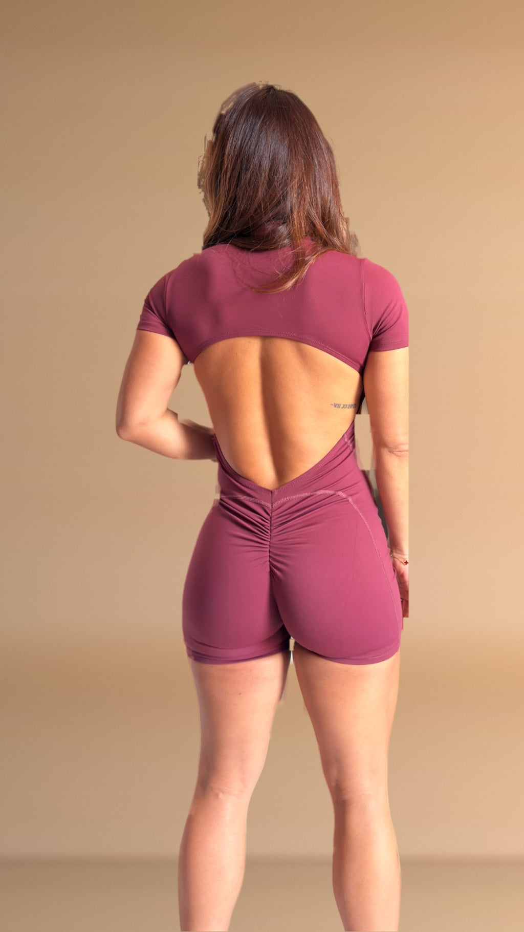 Pretty Bliss One Piece color Wine, vista de espalda